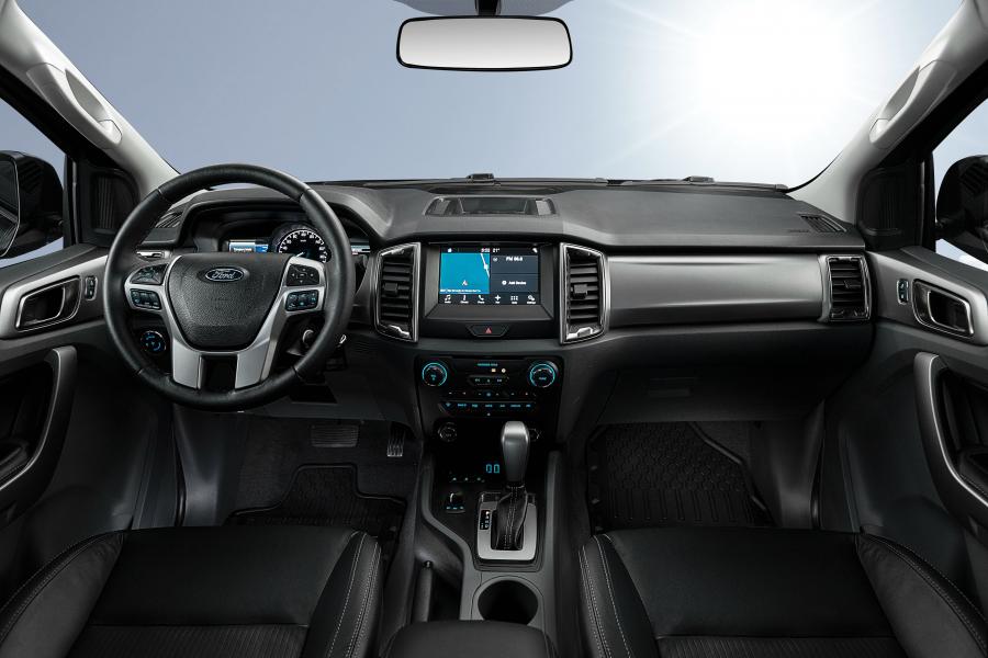 Торпедо Ford Ranger Black Concept 2018 года  (фото 6 из 9)